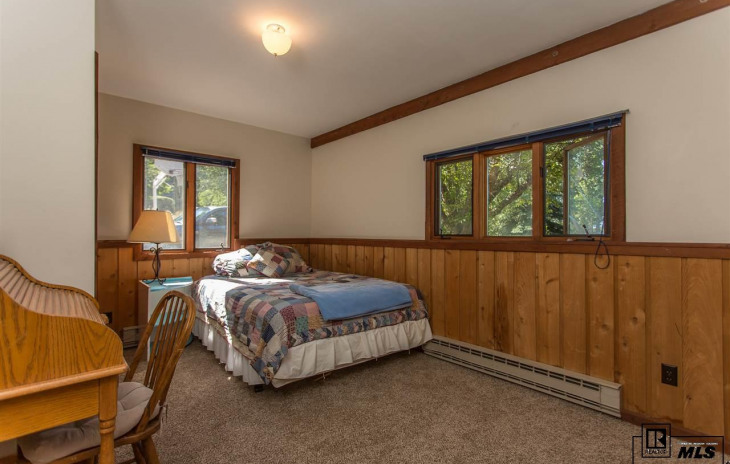 1380 Blue Spruce Ct Photo