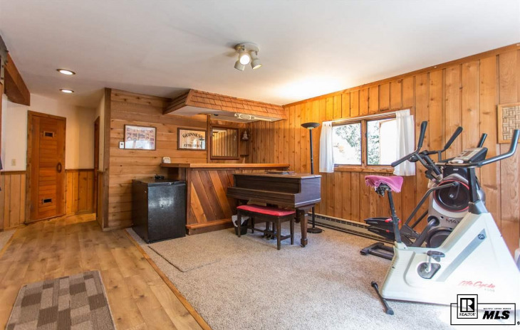 1380 Blue Spruce Ct Photo