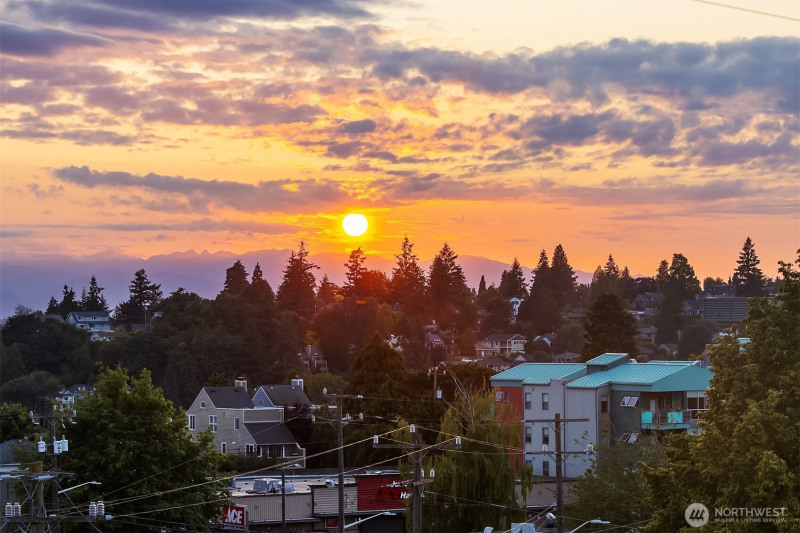 Living in West Seattle means you get to watch the sun set. Living in West Seattle means you get to watch the sun set.