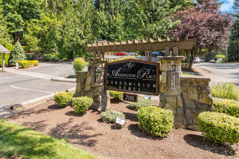Welcome home to Arrington Place! Just steps away from the Front Street vibe.