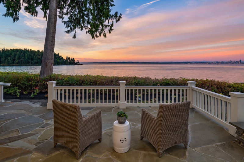 Expansive and magical views from inside and outside the house.