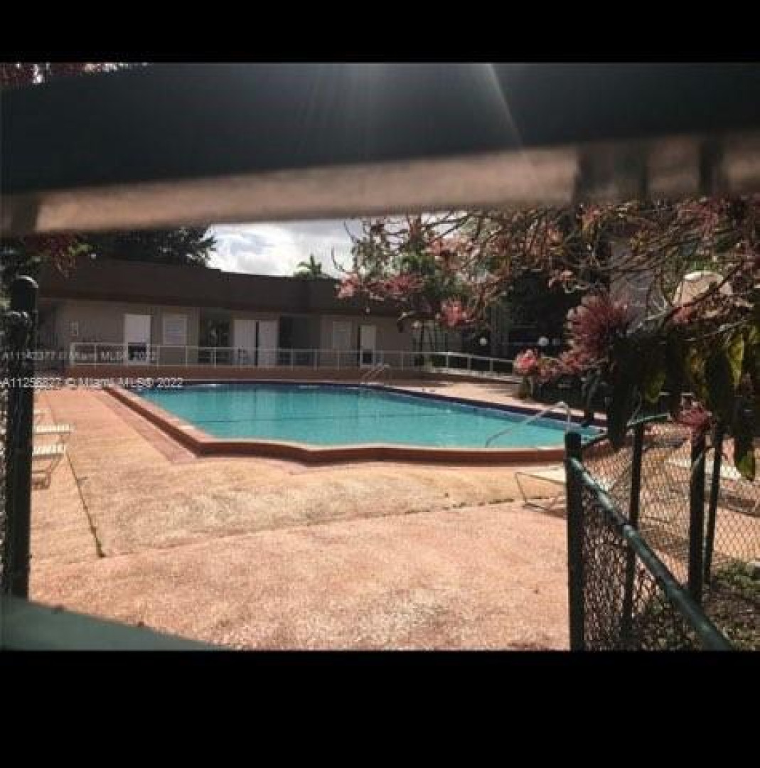 10381 N Kendall Dr #M3, Miami | Echo Fine Properties