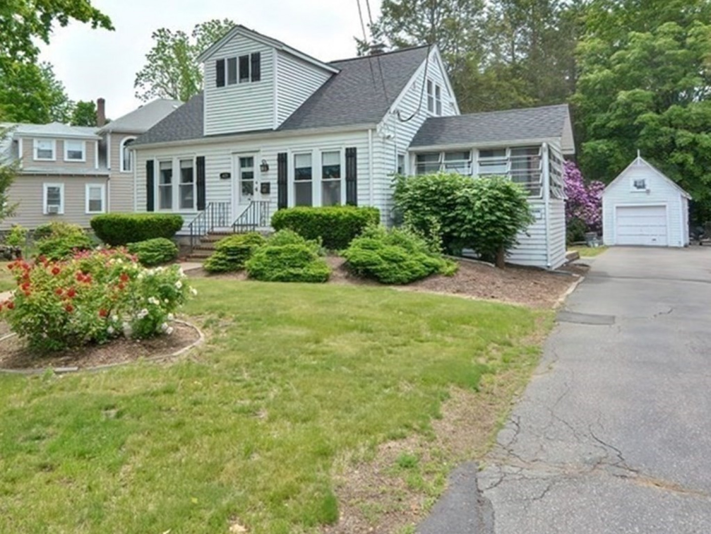 425 Walnut St Stoughton Ma 072 Mls Boston Condos