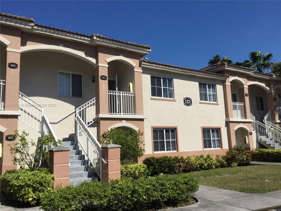 1271 SE 27th St 203 Homestead Condo Coop For Rent Echo Fine Properties