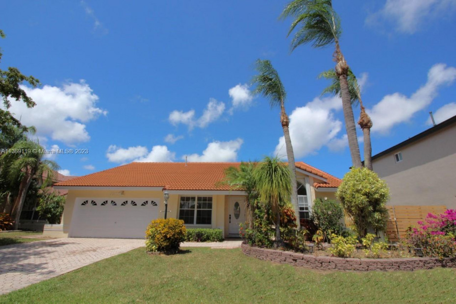 9377 SW 212th Ter Cutler Bay - Home for Rent | Echo Fine Properties