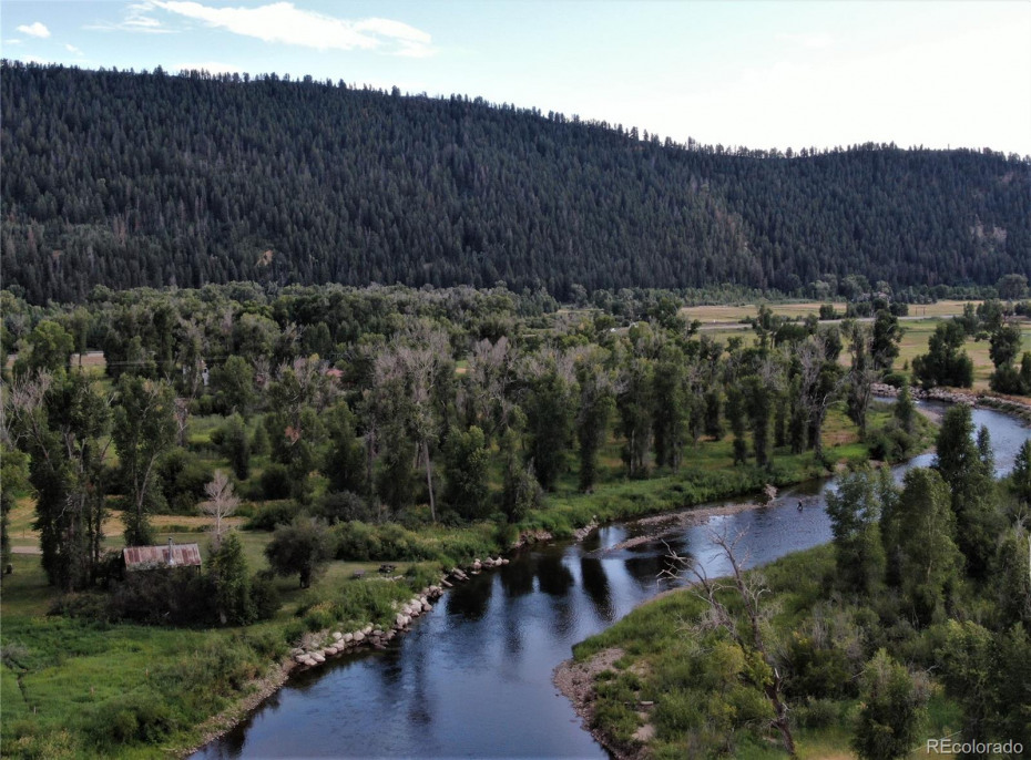 2,300+ feet of Elk River frontage to the centerline of the river.