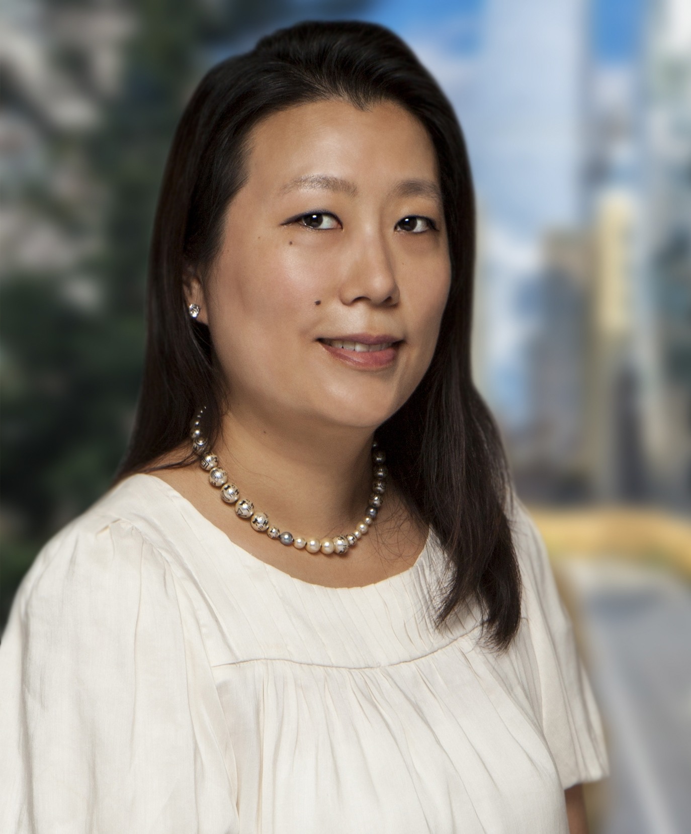 Amanda J. Kim