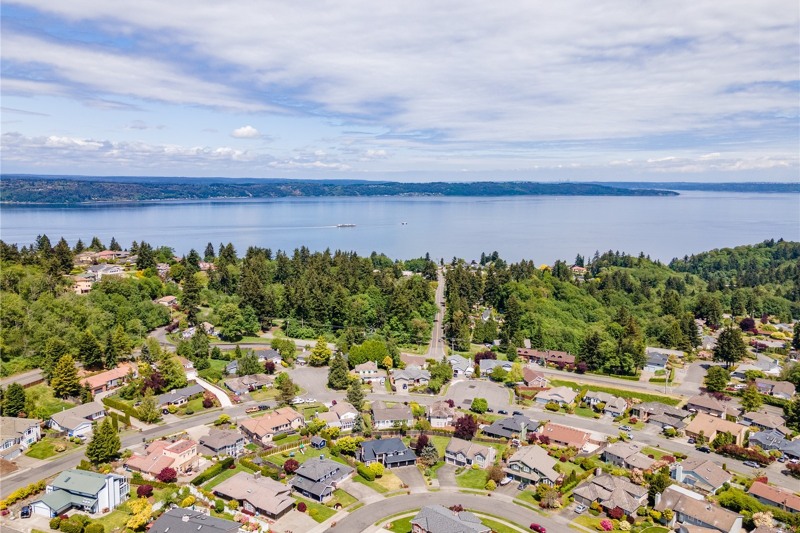 Coveted Dash Point Estates - close to beaches, hiking trails, and parks, this neighborhood is a delightful place to call home. Coveted Dash Point Estates - close to beaches, hiking trails, and parks, this neighborhood is a delightful place to call home.